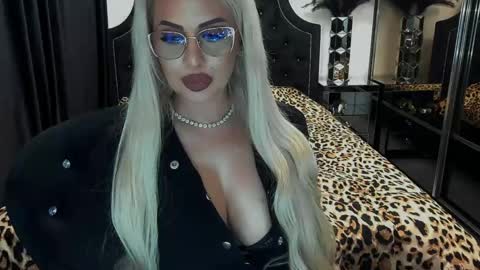 PrAllinXXXa online show from 22, 4, 2026