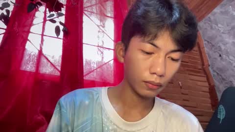 lovelyboy_jm online show from 13, 5, 2026