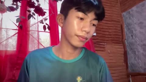 lovelyboy_jm online show from 15, 5, 2026
