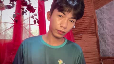 lovelyboy_jm online show from 15, 5, 2026
