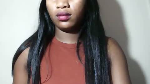 lovelylarra online show from 18, 4, 2026