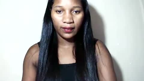 Snapshot of lovelylarra chatting on 14, 6, 2026 lovelylarra online show from 14, 6, 2026