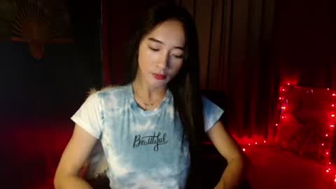 lovelypetite143 online show from 12, 2, 2026