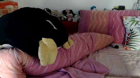 lovelywoman22 online show from 1, 3, 2025