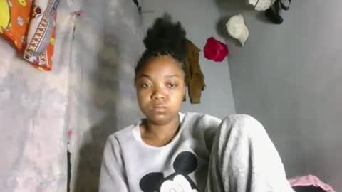 Snapshot of lovemarie08 chatting on 13, 4, 2026 lovemarie08 online show from 13, 4, 2026