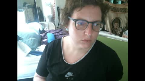 loverbee2727 online show from 28, 5, 2026