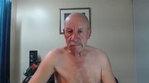 Snapshot of lovesblackazz chatting on 7, 4, 2026 Lovesblackazz online show from 7, 4, 2026