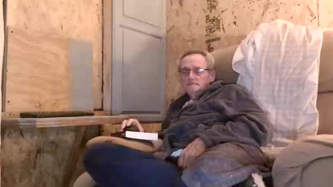 just here to have fun and cum online show from 14, 11, 2025