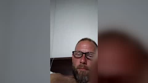 Snapshot of loveshead07 chatting on 19, 6, 2026 loveshead07 online show from 19, 6, 2026