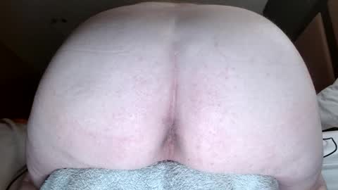 Snapshot of lovesurass2 chatting on 14, 1, 2026 lovesurass2 online show from 14, 1, 2026