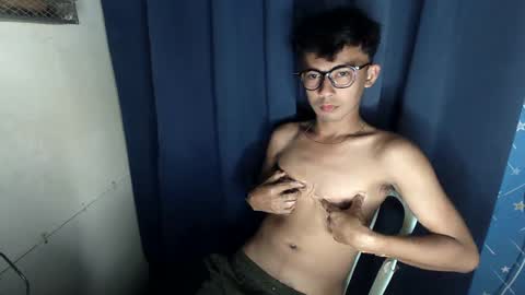 Snapshot of lovetosuckxox chatting on 18, 2, 2025 lovetosuckxox online show from 18, 2, 2025