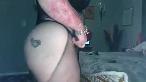 lovetubes101 online show from 4, 2, 2026