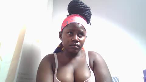 lovie_paula online show from 26, 10, 2025