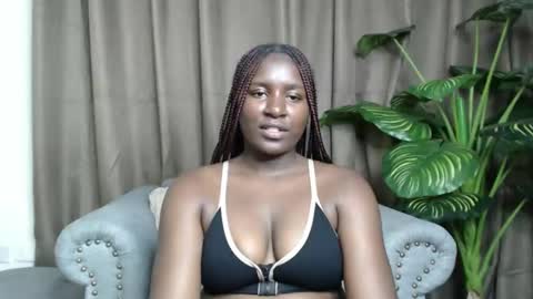 Snapshot of loyalcutie chatting on 22, 1, 2025 loyalcutie online show from 22, 1, 2025