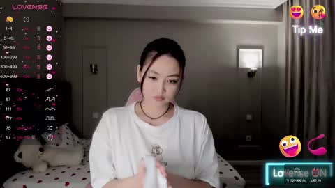 Snapshot of lu_mina chatting on 13, 10, 2025 lu_mina online show from 13, 10, 2025
