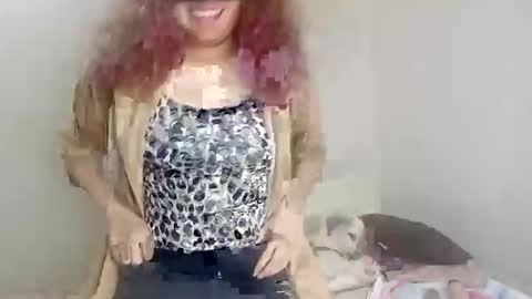 Snapshot of luanapowerful chatting on 13, 12, 2024 luanapowerful online show from 13, 12, 2024