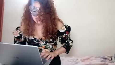 Snapshot of luanapowerful chatting on 22, 2, 2025 luanapowerful online show from 22, 2, 2025
