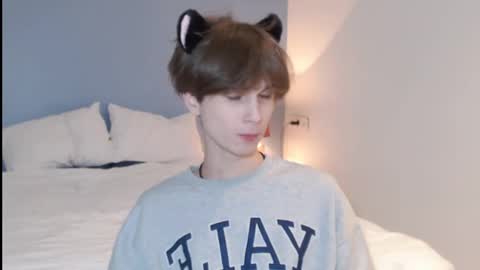 lucacharm online show from 24, 12, 2024