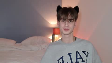 lucacharm online show from 9, 1, 2025