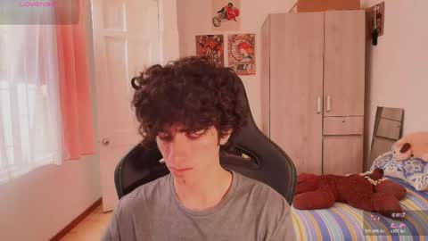 Snapshot of lucas_xo chatting on 24, 4, 2026 lucas_xo online show from 24, 4, 2026