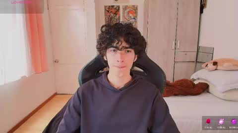 Snapshot of lucas_xo chatting on 16, 5, 2026 lucas_xo online show from 16, 5, 2026