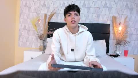 Lucasopry online show from 5, 4, 2026