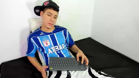 LUCAS TORREZ online show from 12, 3, 2026