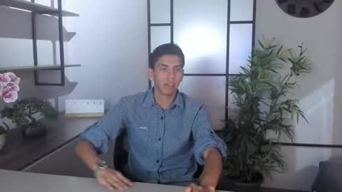 Snapshot of lucca_moreti chatting on 21, 3, 2026 Lucca Moreti online show from 21, 3, 2026