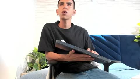 Snapshot of lucca_moreti chatting on 2, 5, 2026 Lucca Moreti online show from 2, 5, 2026