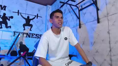 Snapshot of lucca_moreti chatting on 5, 7, 2026 Lucca Moreti online show from 5, 7, 2026