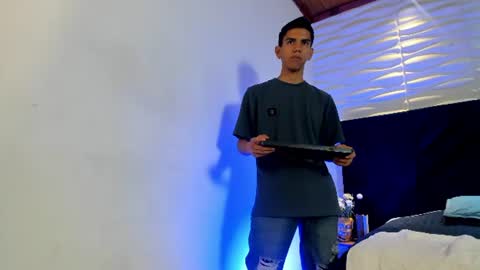Snapshot of lucca_moreti chatting on 15, 7, 2026 Lucca Moreti online show from 15, 7, 2026