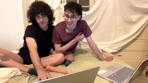 Snapshot of luccafarfalla chatting on 26, 9, 2025 lucca online show from 26, 9, 2025