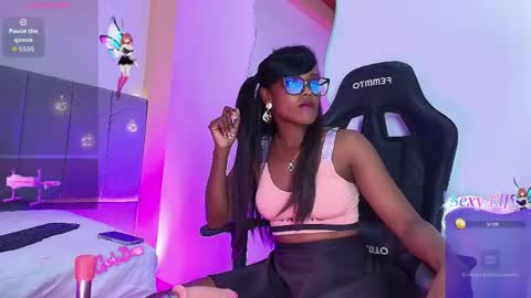 Snapshot of lucia01m chatting on 16, 5, 2026 lucia01m online show from 16, 5, 2026