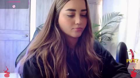 Snapshot of lucia_star_ chatting on 3, 2, 2026 lucia star online show from 3, 2, 2026