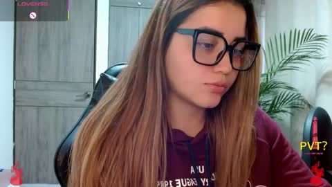 Snapshot of lucia_star_ chatting on 23, 2, 2026 lucia star online show from 23, 2, 2026