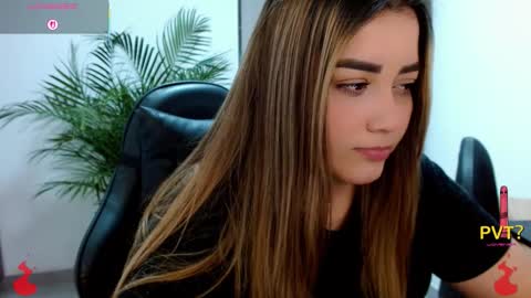 Snapshot of lucia_star_ chatting on 4, 3, 2026 lucia star online show from 4, 3, 2026