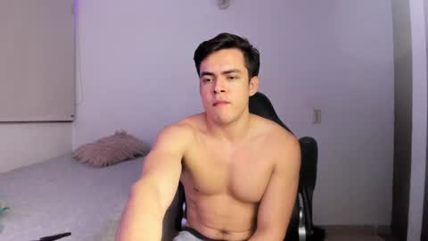 Lucian Gomez online show from 6, 2, 2025