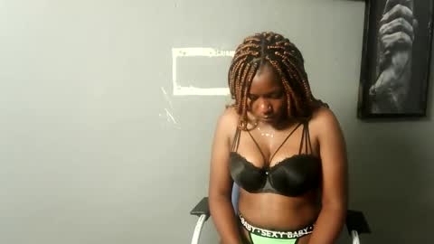 luciana001 online show from 7, 2, 2025