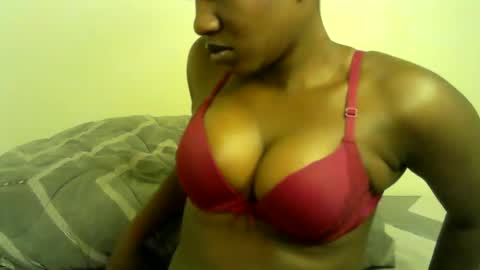 luciana001 online show from 2, 3, 2025