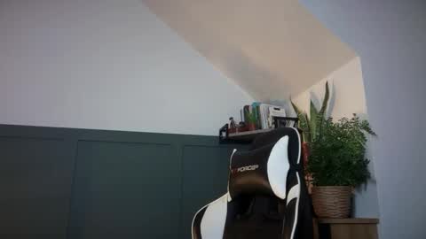 Lucian online show from 9, 9, 2025