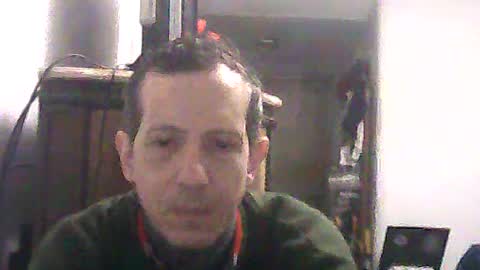 Snapshot of lucianoaxel chatting on 15, 6, 2026 Luciano online show from 15, 6, 2026