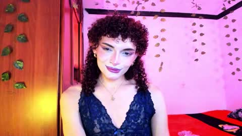 Lucy or Lucian 3 Come to my social Links3   online show from 30, 11, 2025