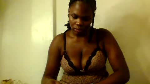 Snapshot of luciaresa chatting on 12, 7, 2026 luciaresa online show from 12, 7, 2026