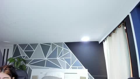 Lucy  online show from 4, 2, 2025