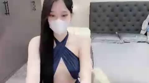 lucii04 online show from 11, 7, 2026