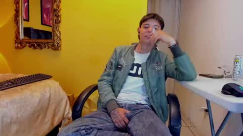 Snapshot of luckk_ chatting on 8, 6, 2026 luckk_ online show from 8, 6, 2026