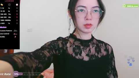 Snapshot of luckrose chatting on 15, 11, 2025 Jinn online show from 15, 11, 2025