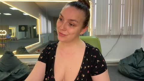 lucky_foryou_baby online show from 30, 5, 2026