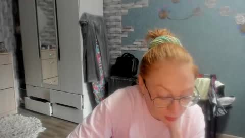 lucky_licky20 online show from 9, 10, 2025