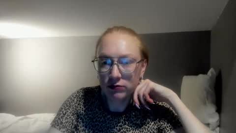 lucky_licky20 online show from 19, 3, 2026